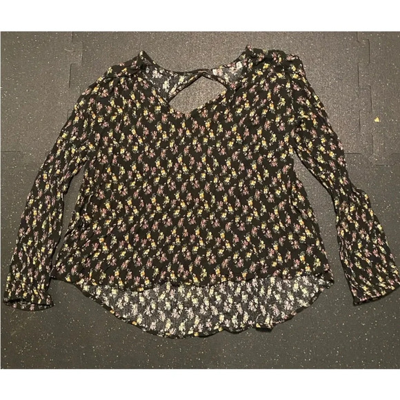 Gypsies & Moondust Black Floral Back Cutout Woven Blouse Junior's Size Small - Picture 4 of 8